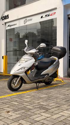 SUZUKI BURGMAN i 